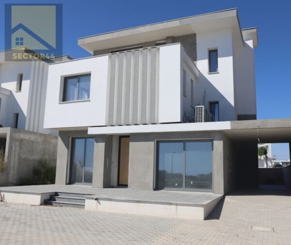 ⁦למכירה וילה מיחדת על מגרש 900 מ"ר באזור ליבדיה⁩ – תמונה ⁦3⁩