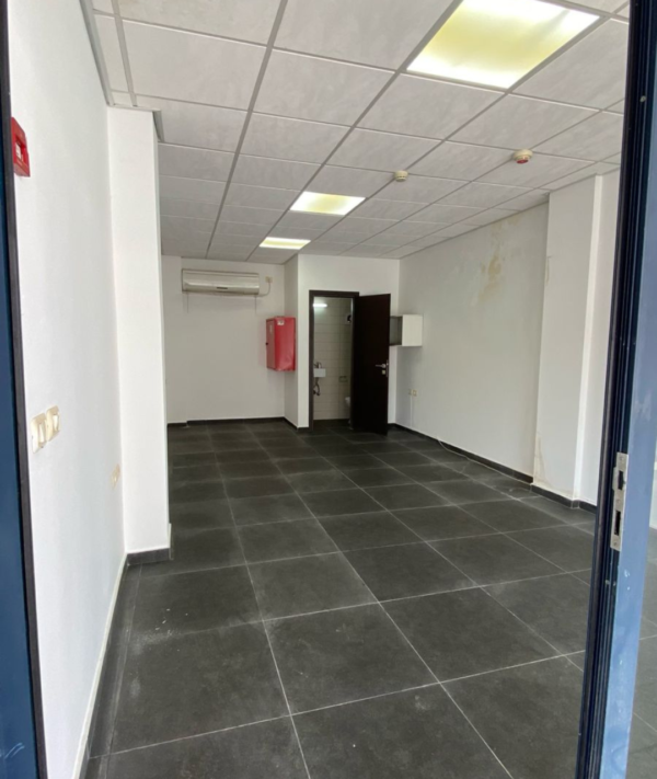 ⁦להשכרה בחיפה – משרד/חנות בגודל 30 מ"ר ברחוב שיבת ציון⁩ – תמונה ⁦3⁩