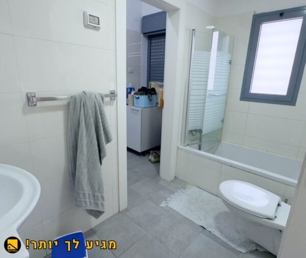 ⁦מרחב, מודרניות ונוחות – דירת 5 חדרים למכירה בנאות פרס!⁩ – תמונה ⁦14⁩
