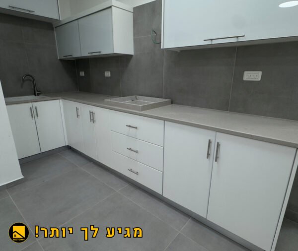 ⁦למכירה דירת גן משופת מהיסוד⁩ – תמונה ⁦3⁩