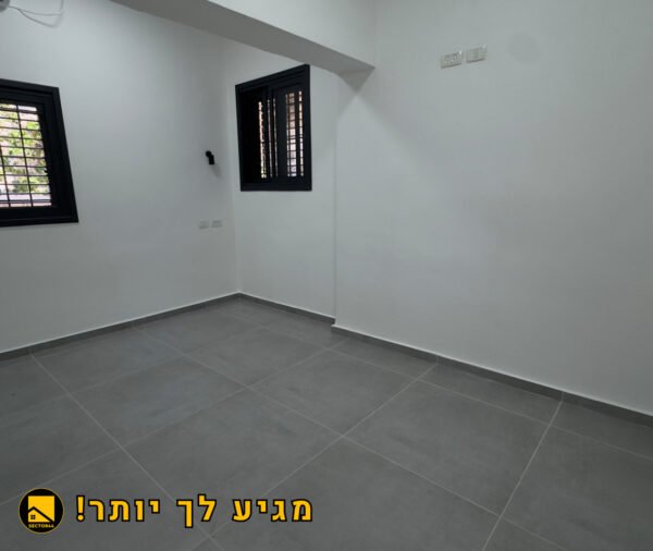 ⁦למכירה דירת גן משופת מהיסוד⁩ – תמונה ⁦4⁩